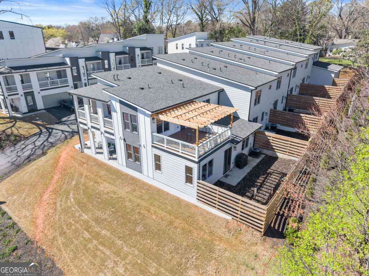 Townhouse For Sale - 368 Forrest Avenue<br/> Gainesville, GA 30501