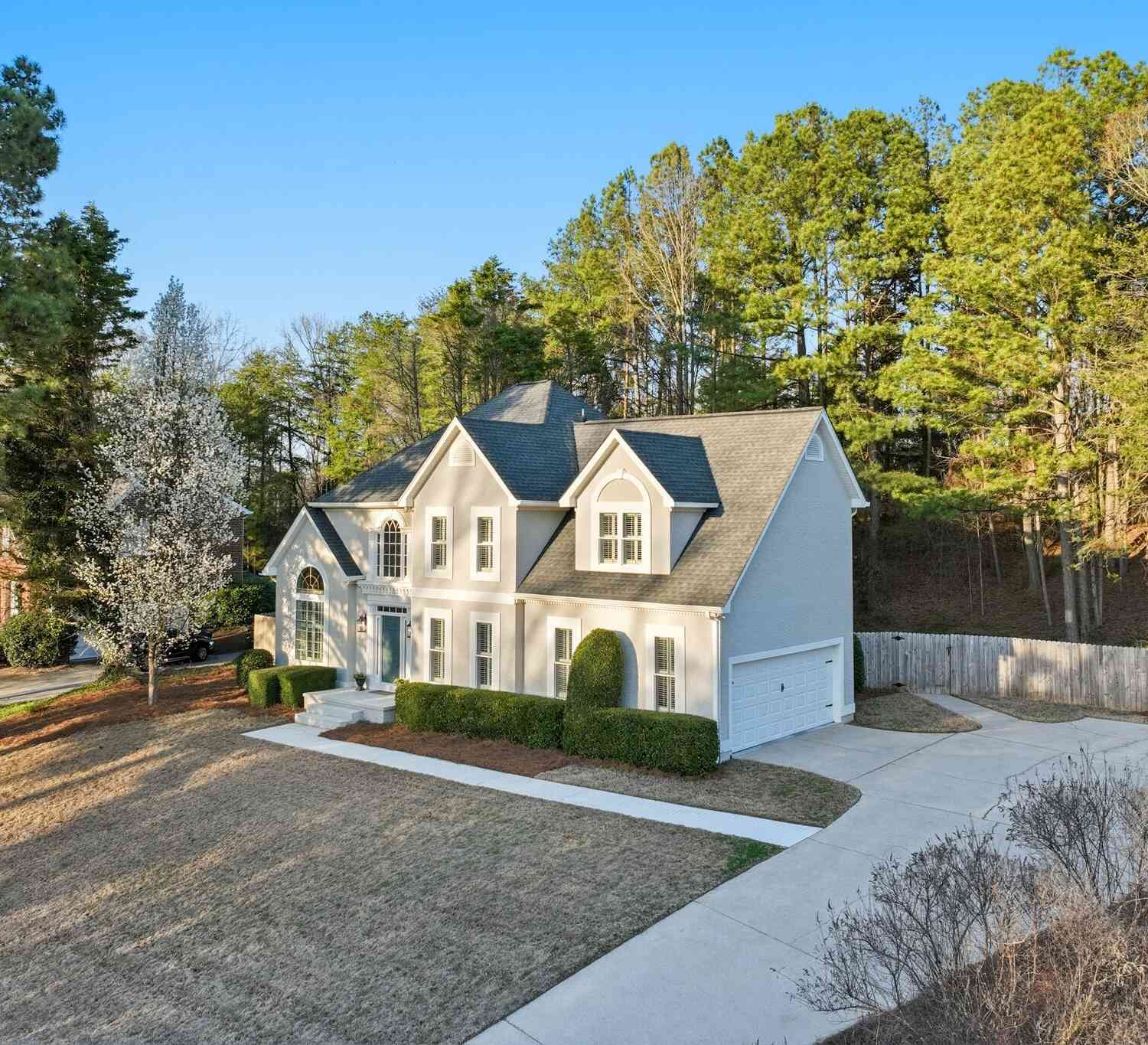 Homes For Sale - 711 Chattahoochee Place<br/> Gainesville, GA 30506