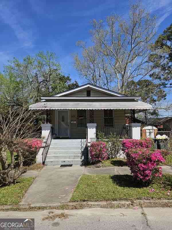 Homes For Sale - 906 E 38th Street<br/> Savannah, GA 31401
