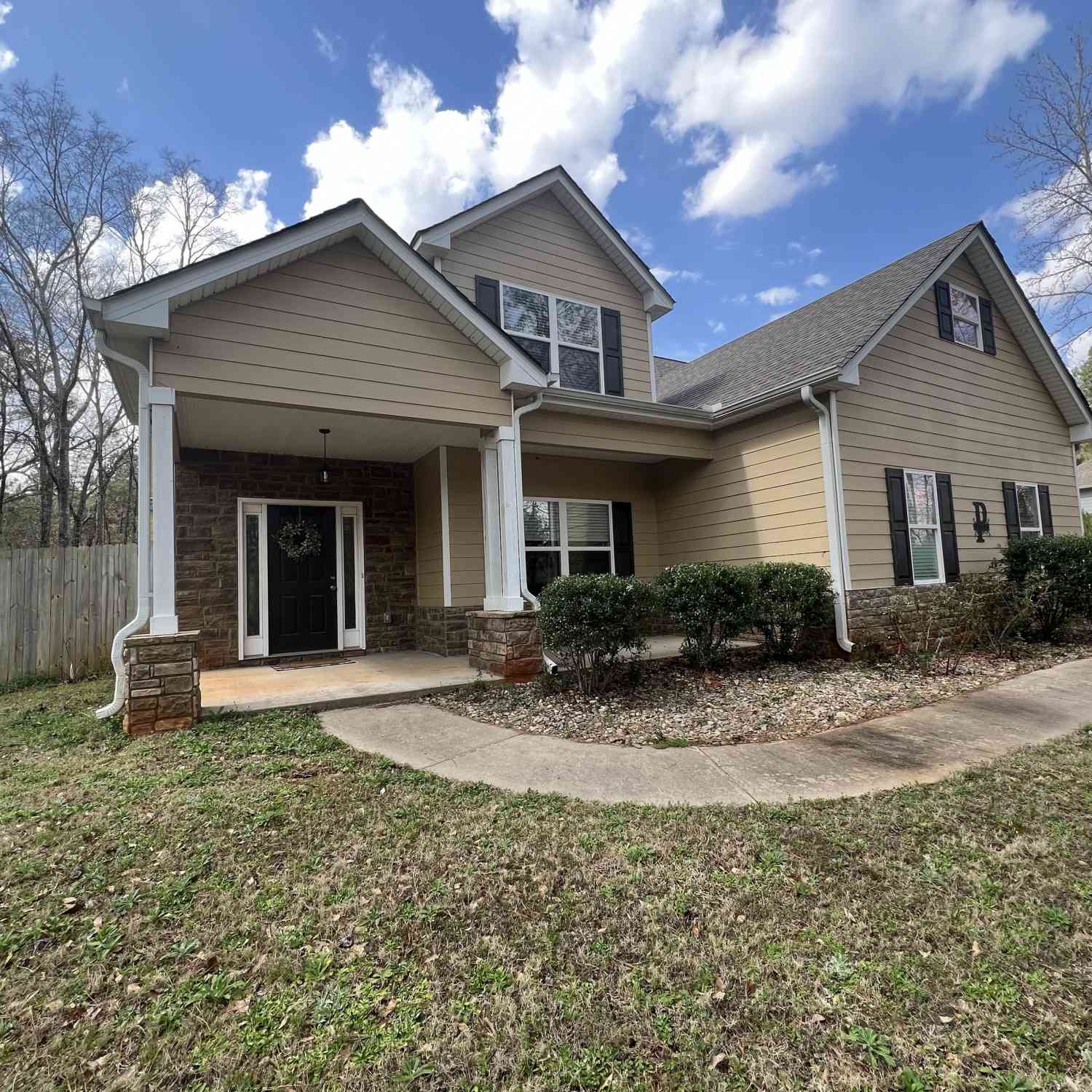 Homes For Sale - 150 W Pennick Drive<br/> Newton County, Covington, GA 30014