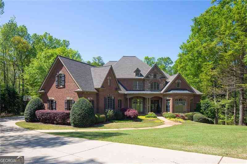 Homes For Sale - 6035 Providence Lane<br/> Cumming, GA 30040