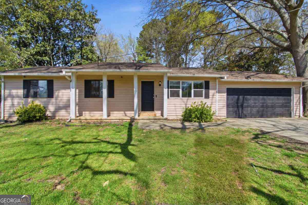 Homes For Sale - 4289 Rex Road<br/> Rex, GA 30273
