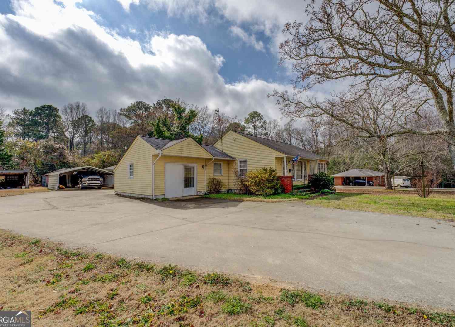 Homes For Sale - 908 Nelson Street<br/> Butts County, Jackson, GA 30233