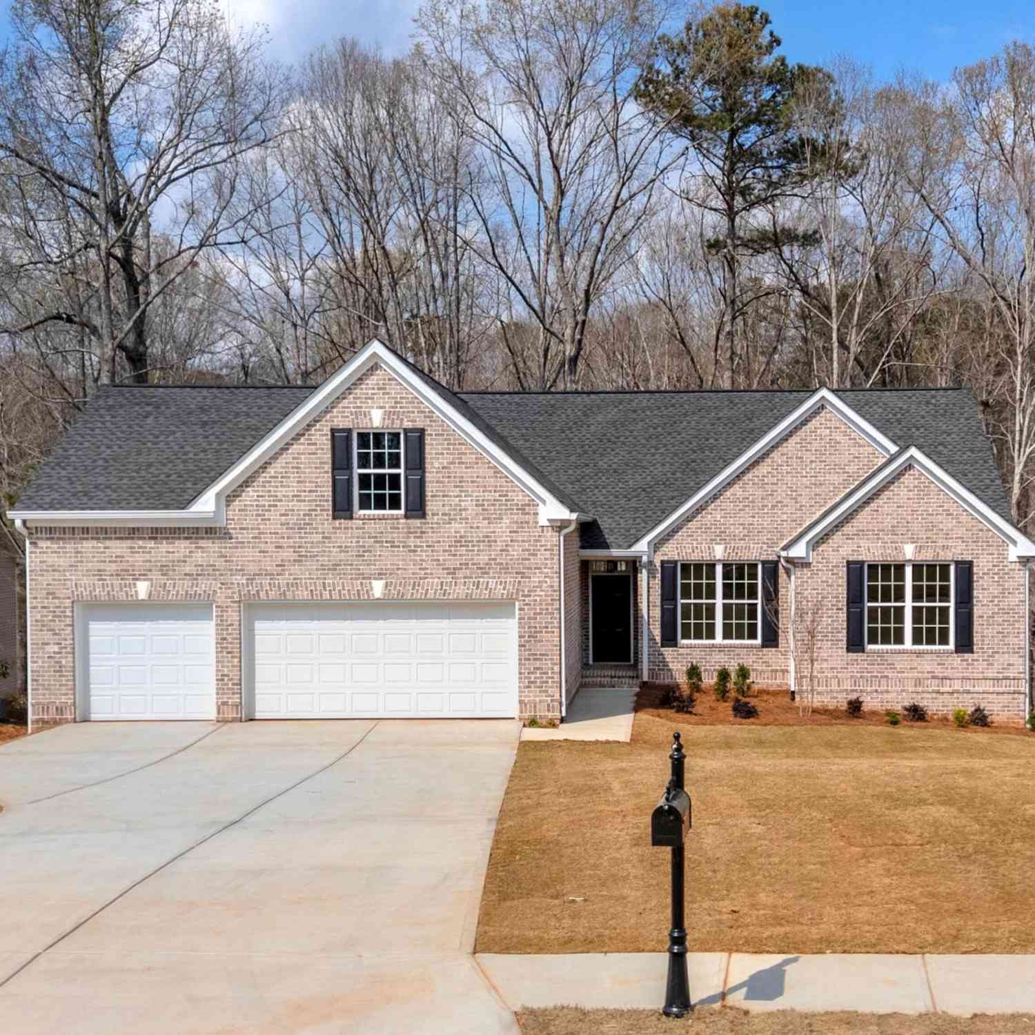 Homes For Sale - 1235 Morgans Run<br/> Monroe, GA 30656