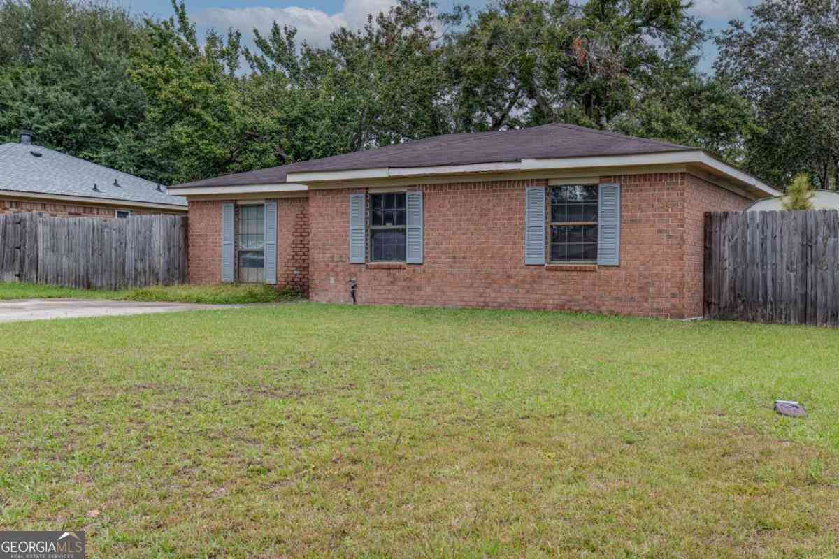Homes For Sale - 251 Garden Circle<br/> Liberty County, Hinesville, GA 31313
