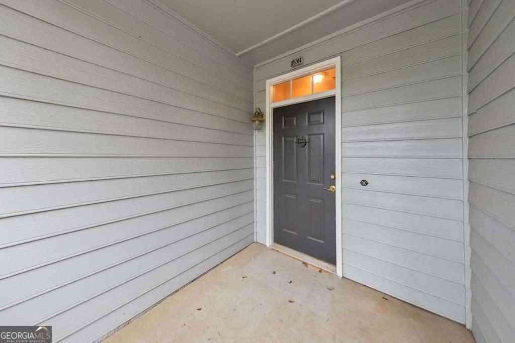 Condo For Sale - 1002 Vinings Forest Lane SE #10<br/> Smyrna, GA 30080