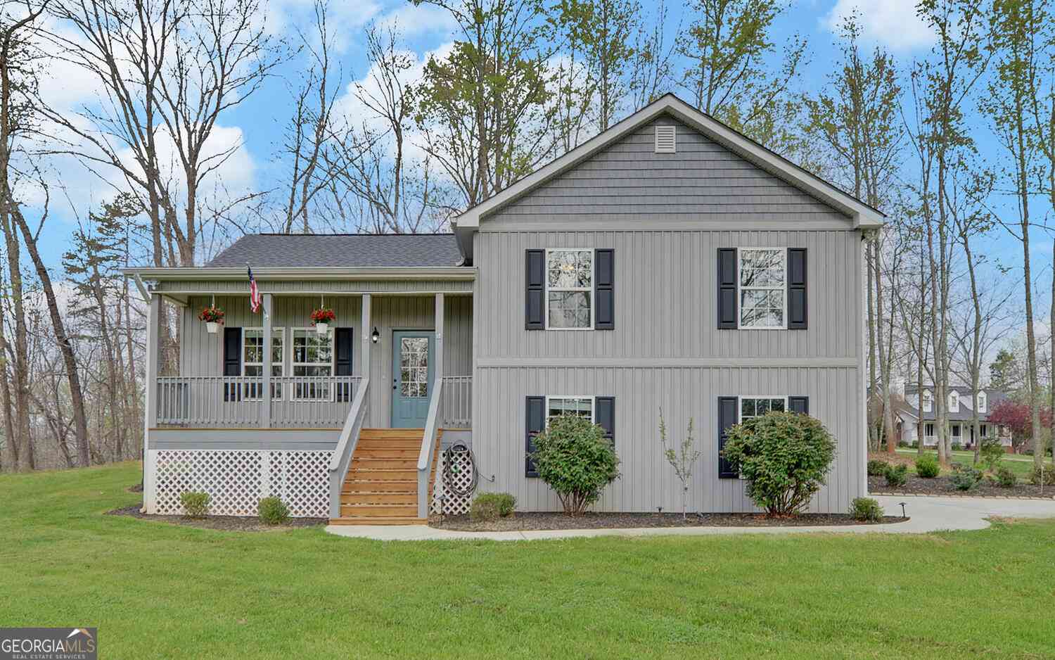 Homes For Sale - 5270 Union Circle<br/> Flowery Branch, GA 30542