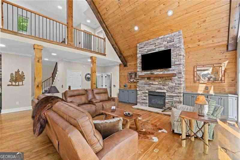 Homes For Sale - 816 Alpine Drive<br/> Pickens County, Jasper, GA 30143