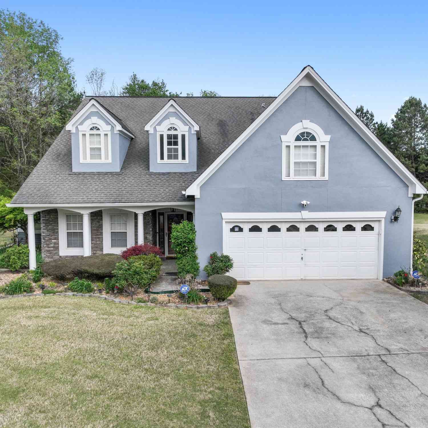Homes For Sale - 285 Innisbrook Way<br/> Fayetteville, GA 30214
