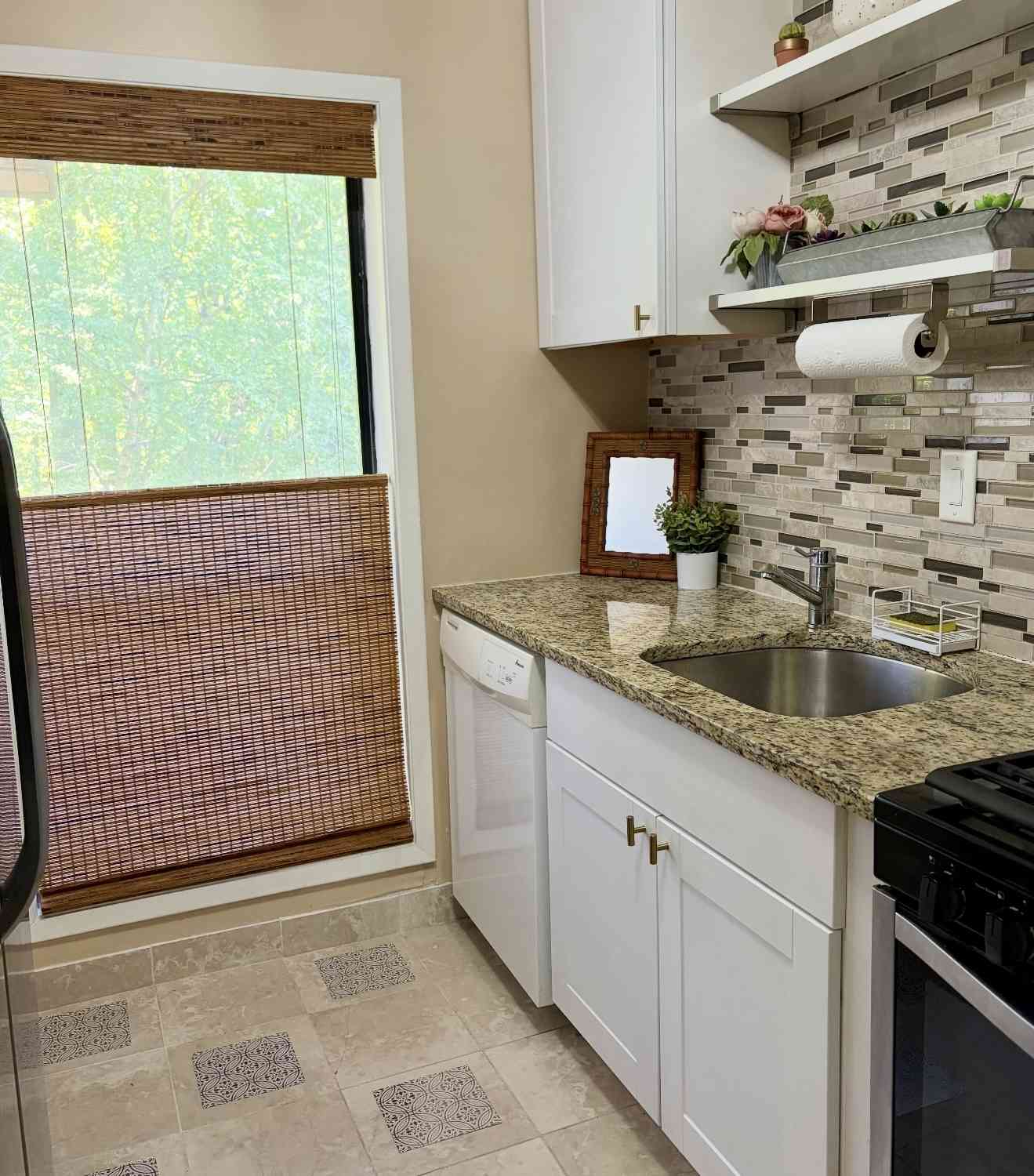 Condo For Sale - 709 Woodcliff Drives<br/> Atlanta, GA 30350