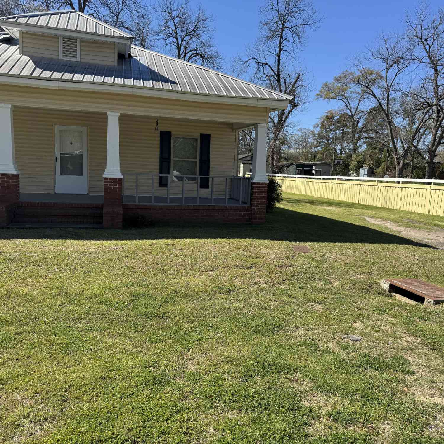 Homes For Sale - 705 W 14th Avenue<br/> Cordele, GA 31015