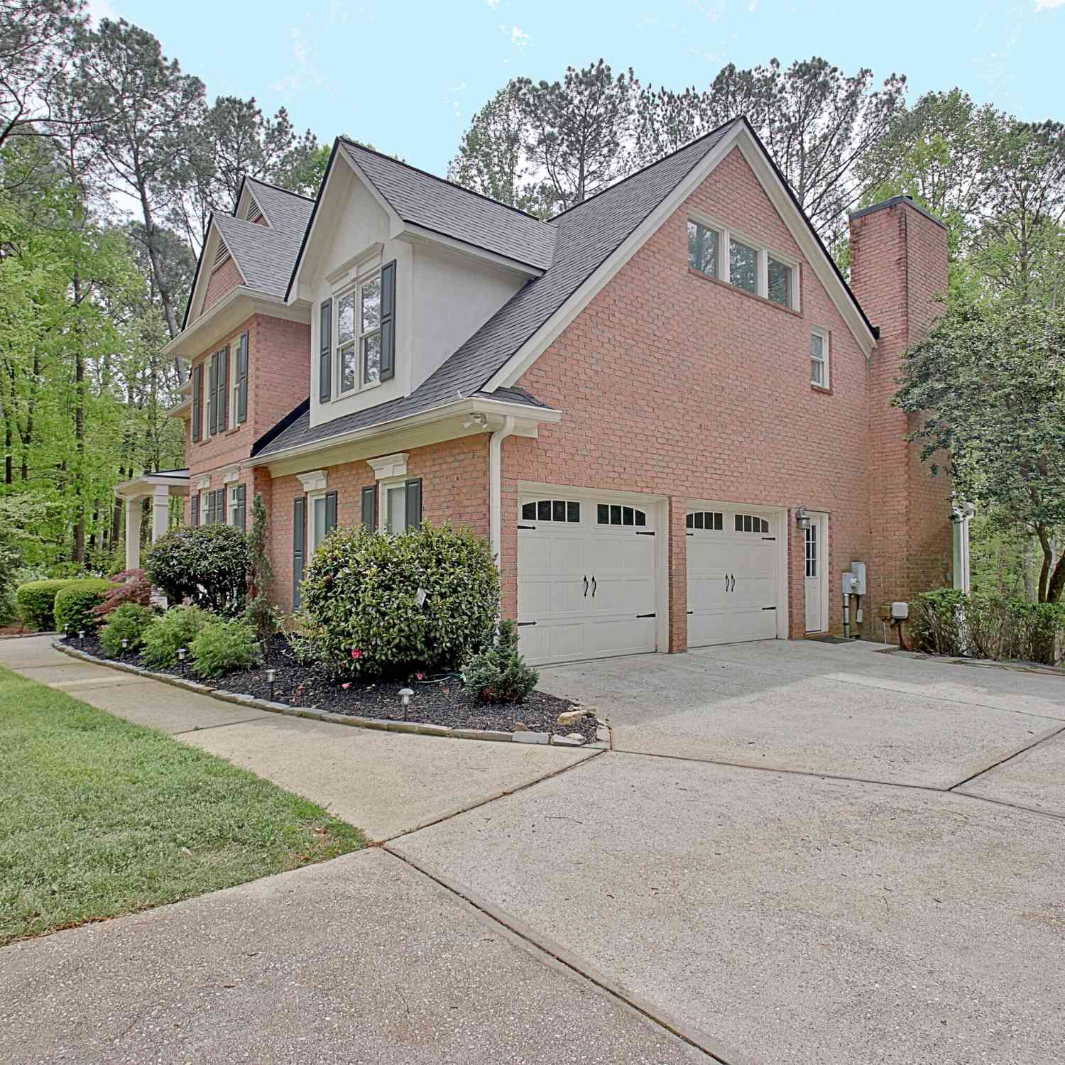 Homes For Sale - 205 Woodcreek Lane<br/> Fayetteville, GA 30215