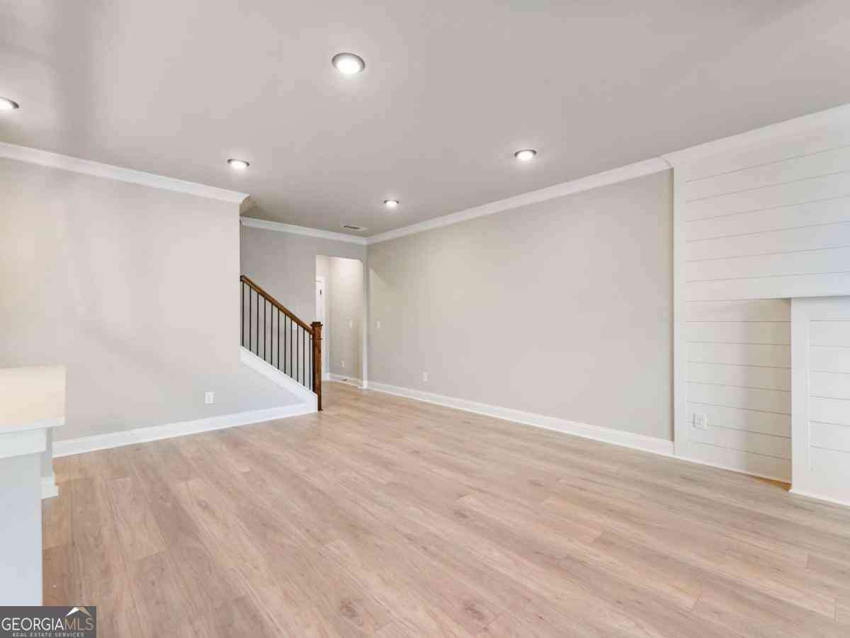 Townhouse For Sale - 105 Grand Highlands Lane<br/> Winder, GA 30680