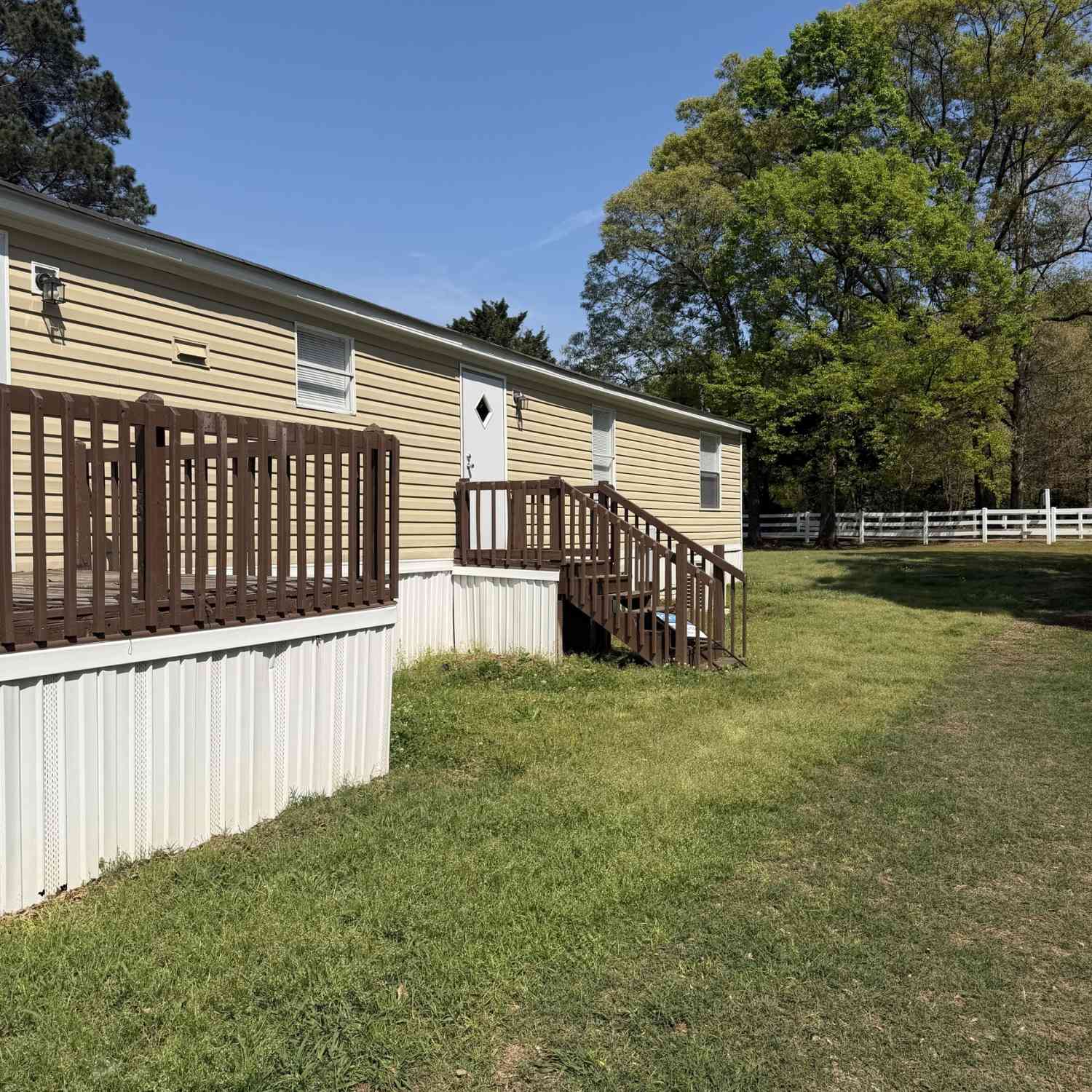 Homes For Sale - 405 Windsor Parkway # 405W<br/> Hampton, GA 30228
