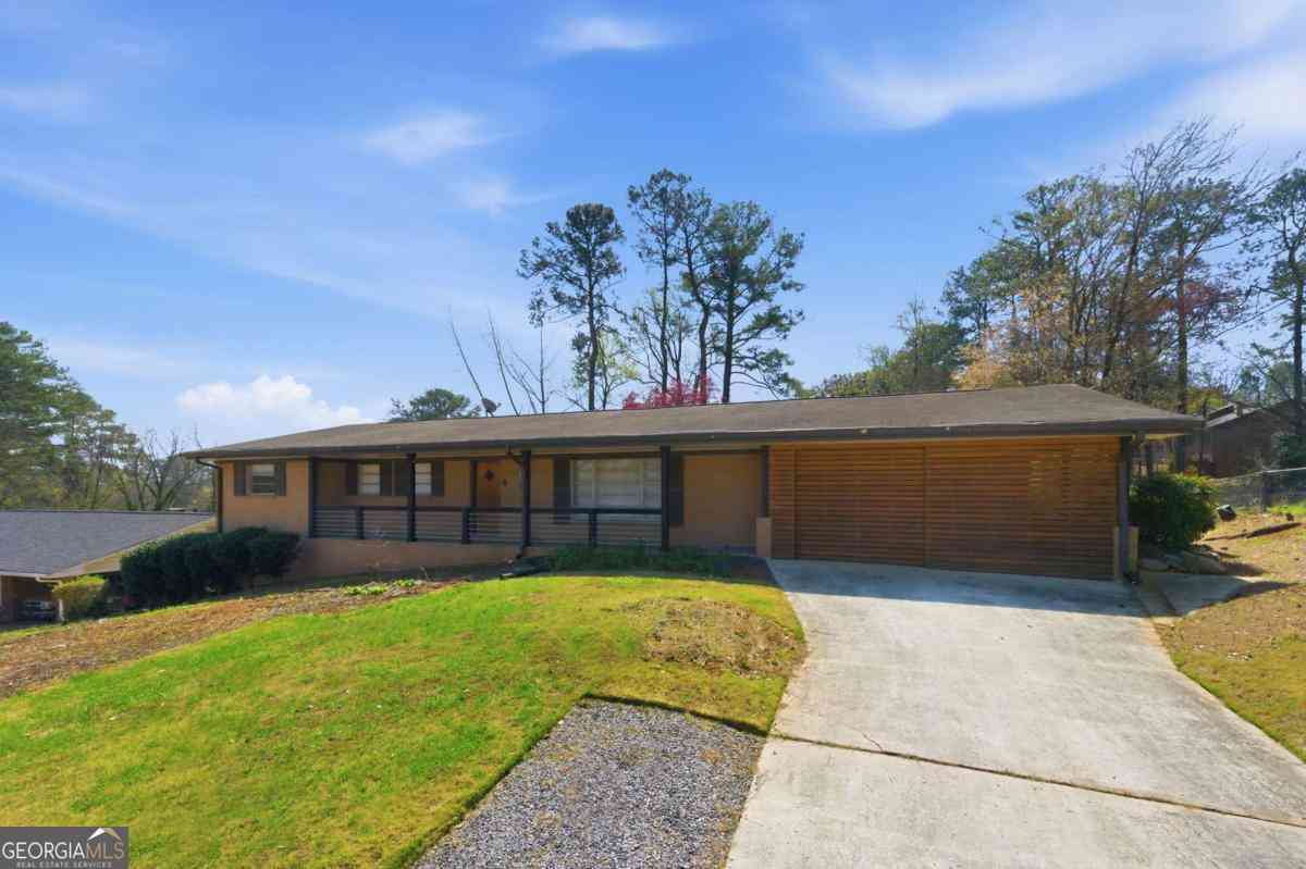 Homes For Sale - 3457 Springside Drive<br/> Dekalb County, Decatur, GA 30032