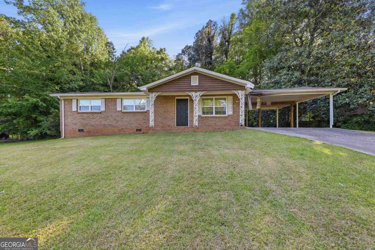 Homes For Sale - 2322 Chestnut Log Loop<br/> Douglas County, Lithia Springs, GA 30122