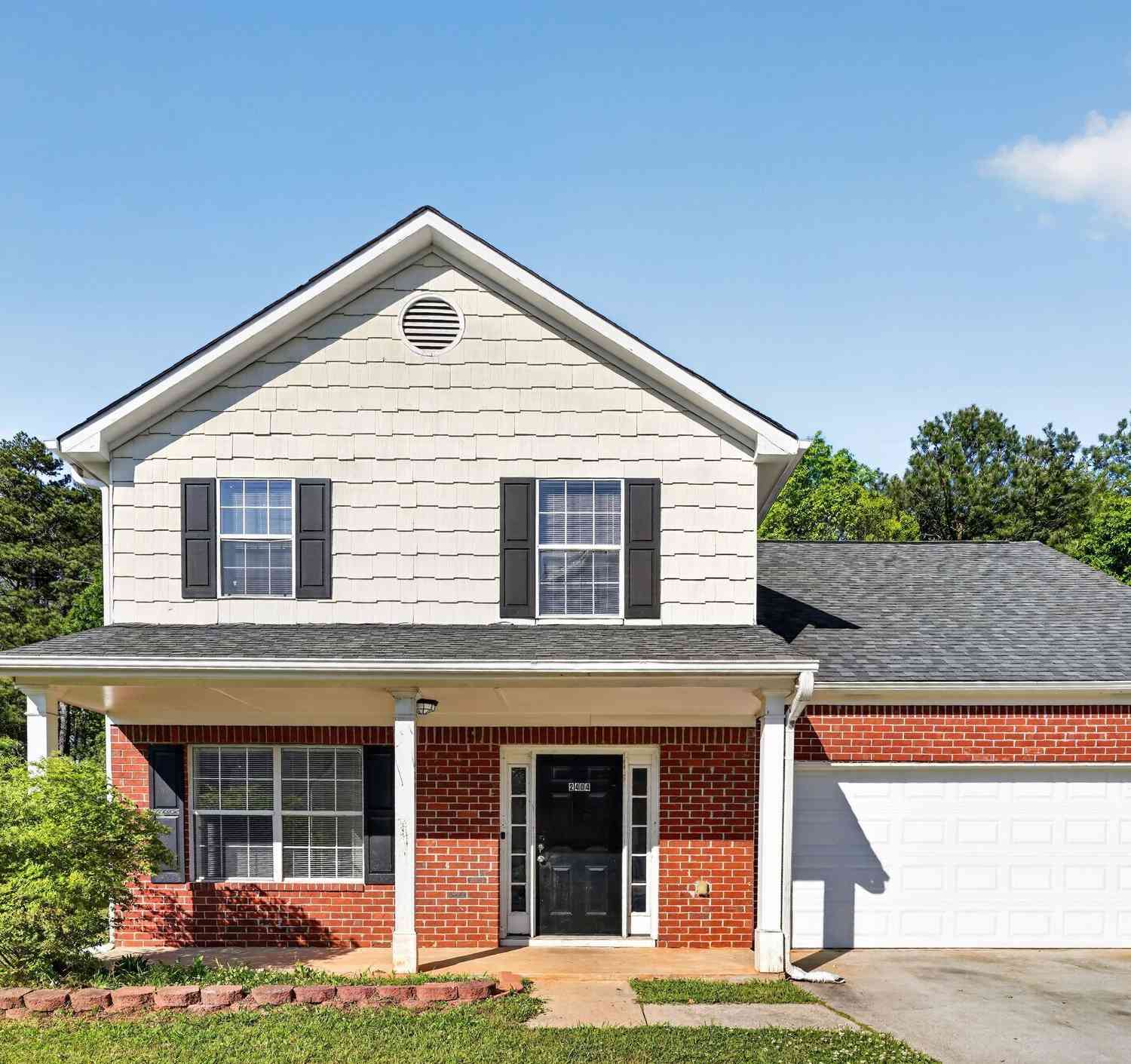 Homes For Sale - 2404 Raven Circle<br/> Dekalb County, Lithonia, GA 30058