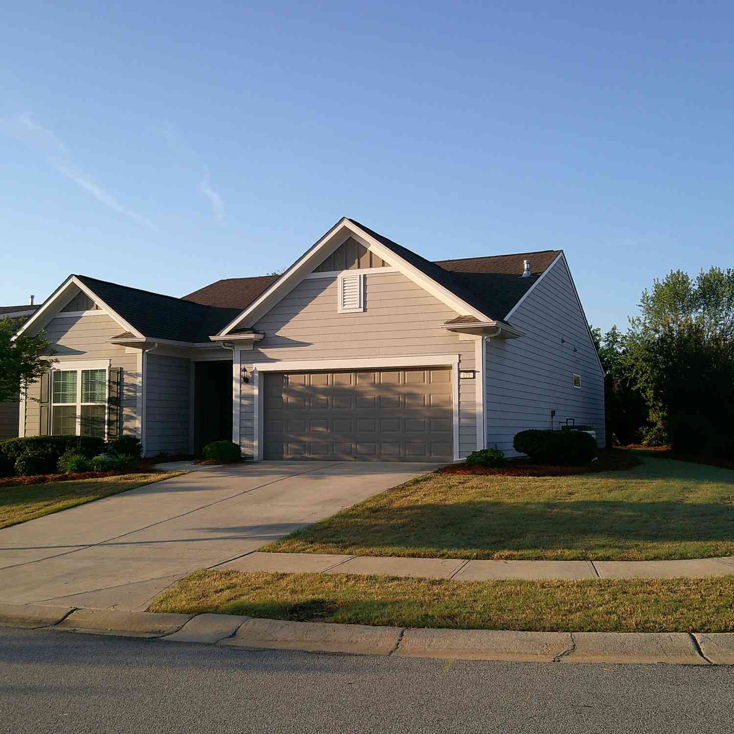 Homes For Sale - 171 Little Gem Court<br/> Griffin, GA 30223