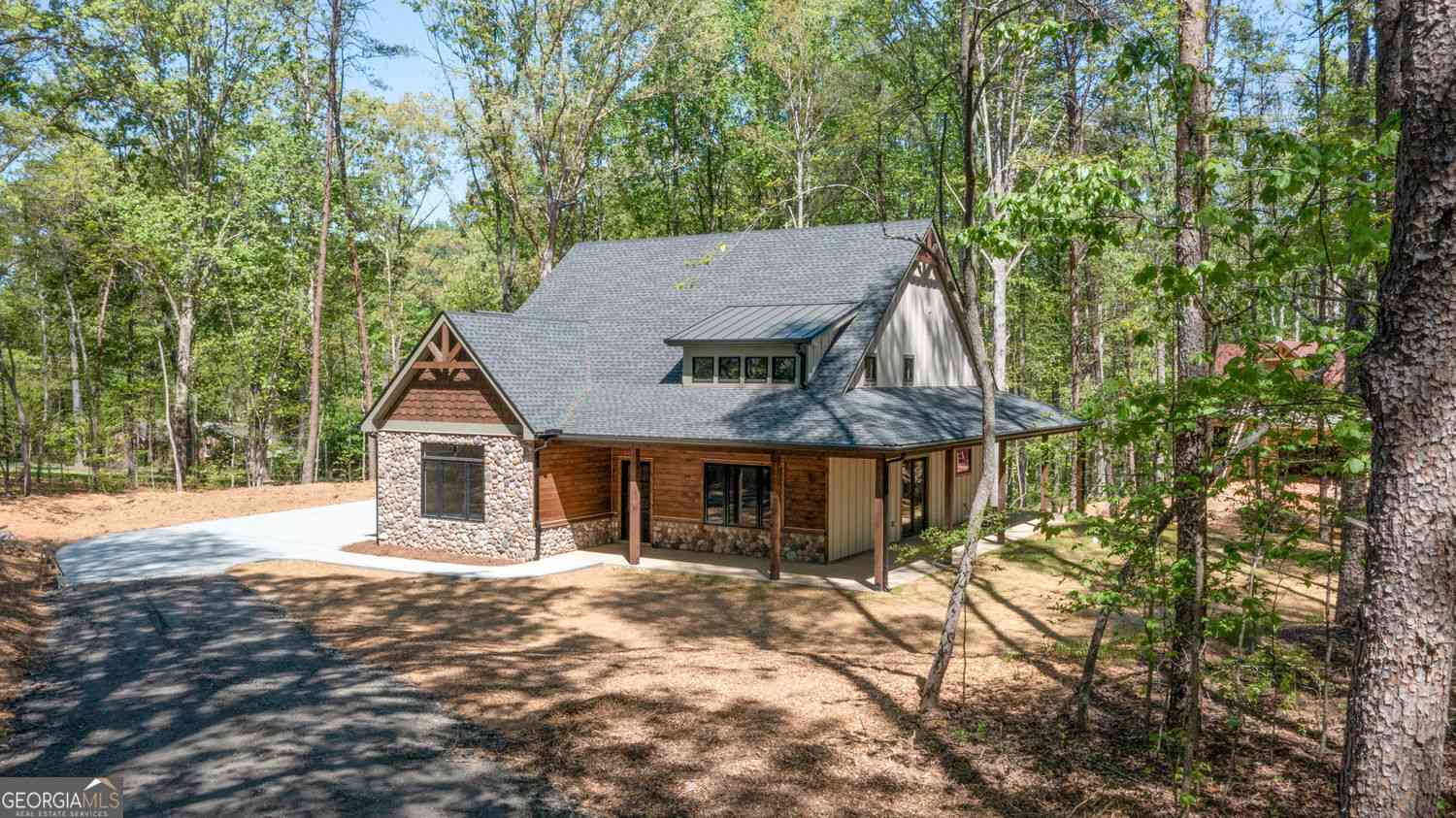 Homes For Sale - 35 Melody Lane<br/> Dawsonville, GA 30534