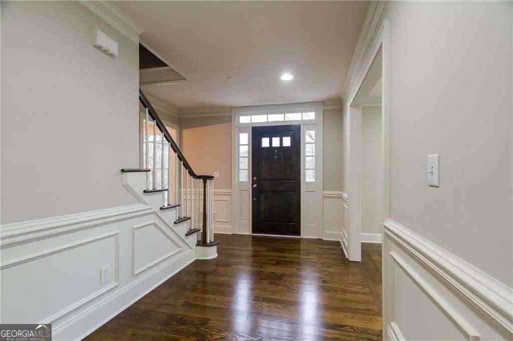 Homes For Sale - 1565 Summerset Drive<br/> Dekalb County, Atlanta, GA 30338
