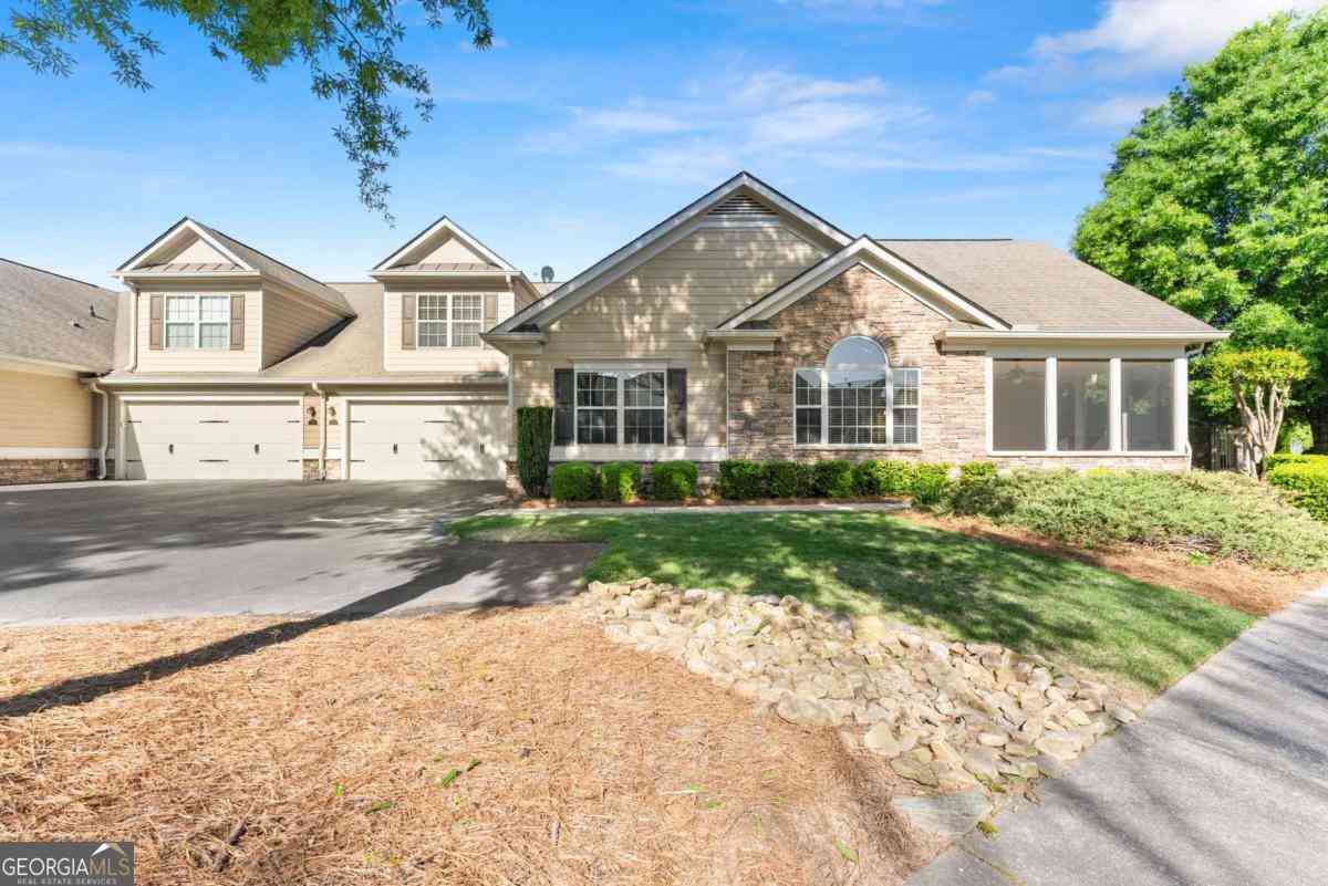 Condo For Sale - 1320 Oak Meadows Lane #1802<br/> Cumming, GA 30041