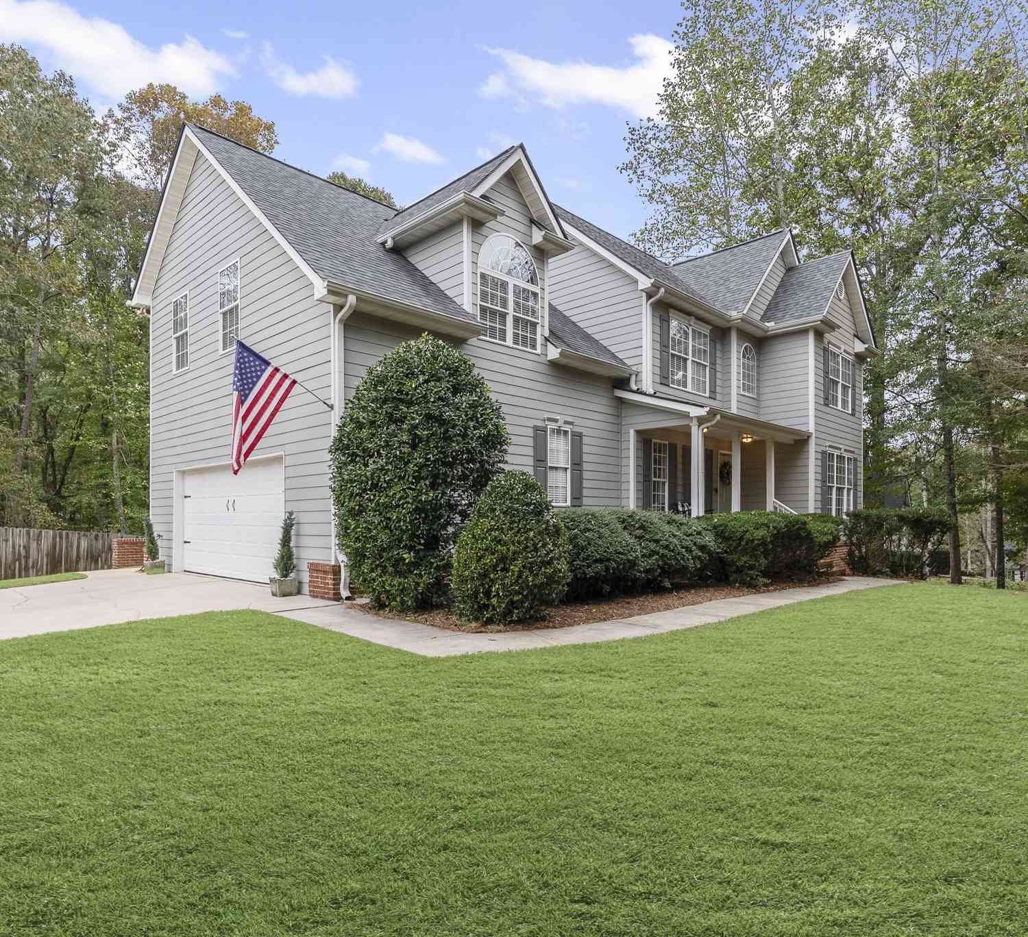 Homes For Sale - 10 Cove Drive<br/> Coweta County, Newnan, GA 30263