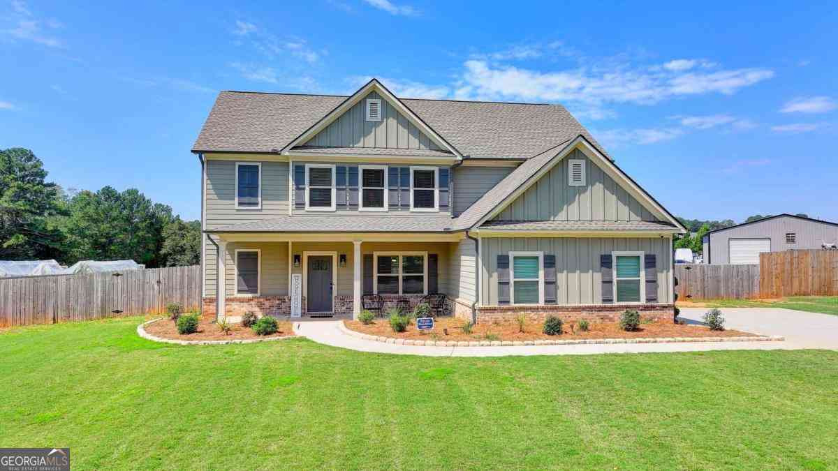 Homes For Sale - 4500 Bay Creek Road<br/> Walton County, Loganville, GA 30052