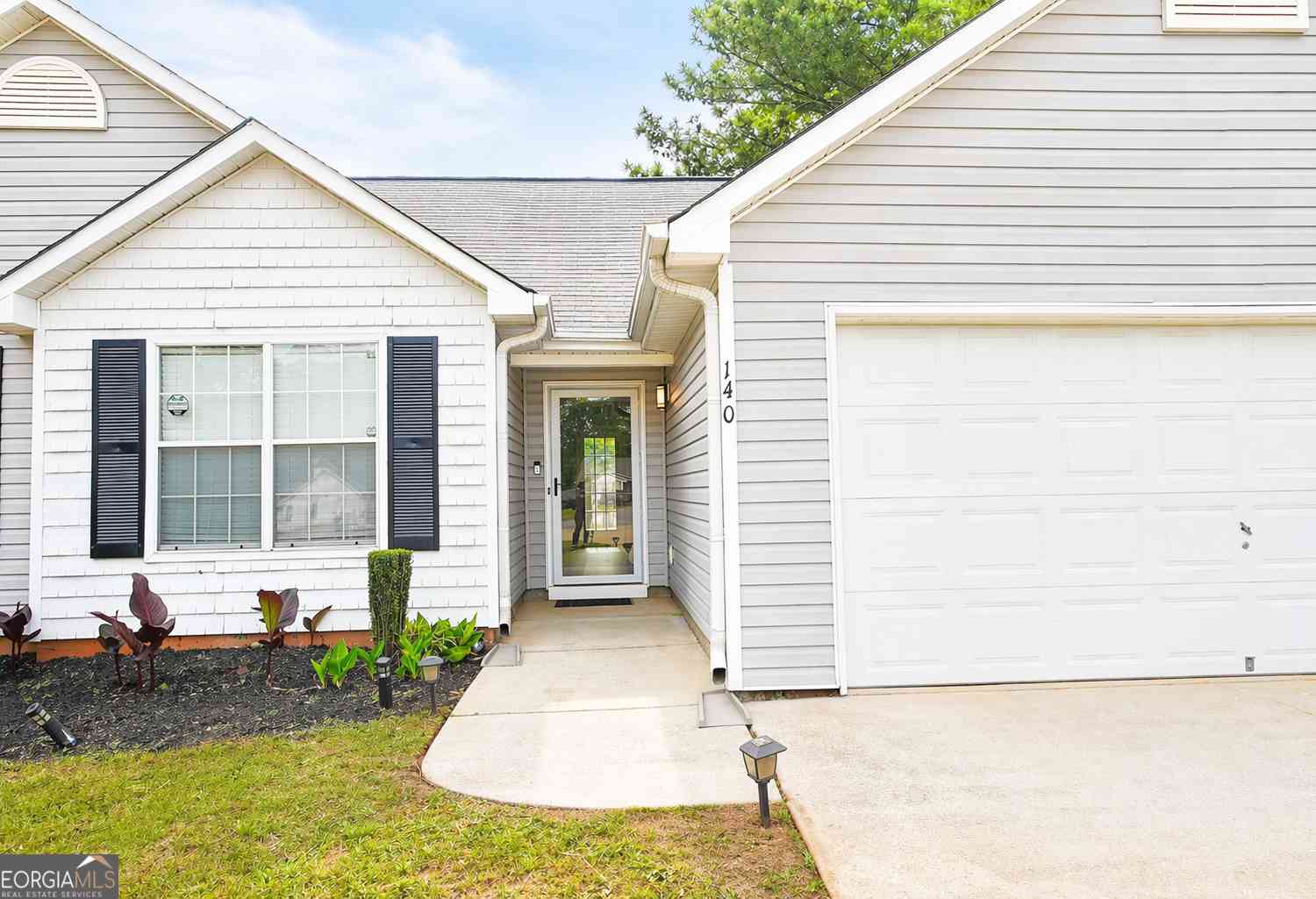 Homes For Sale - 140 Tillman Court<br/> Henry County, McDonough, GA 30253