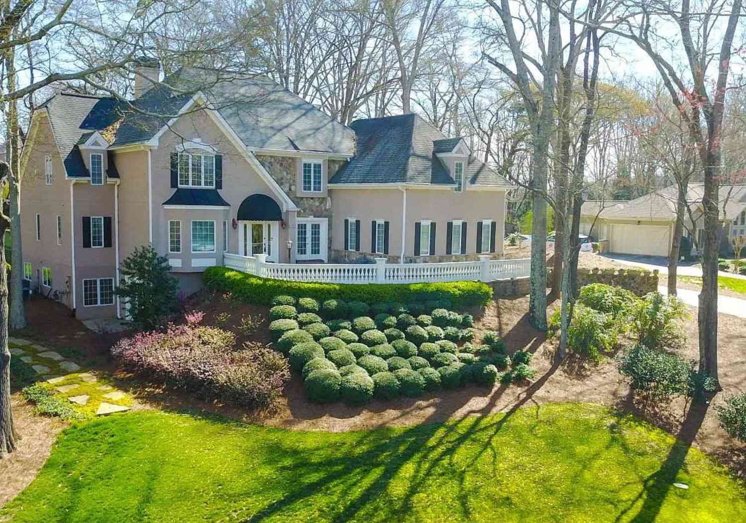 Homes For Sale - 2043 Burgundy Drive<br/> Barrow County, Braselton, GA 30517