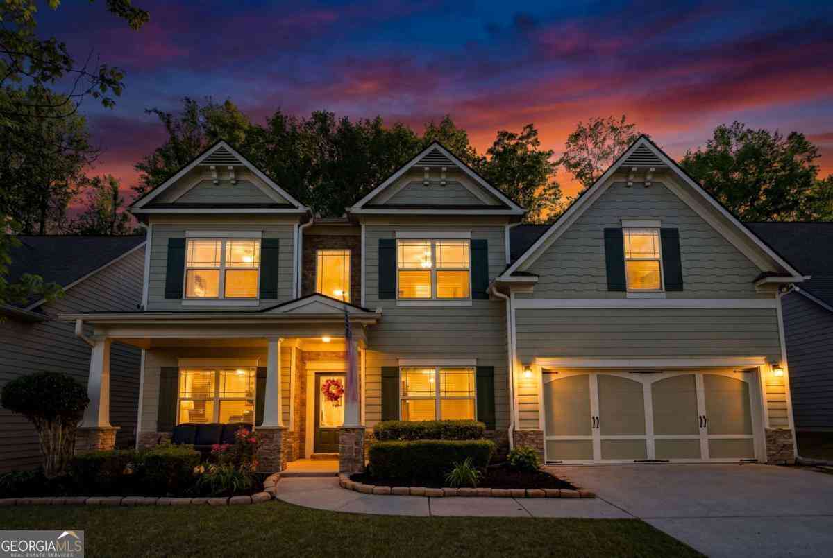 Homes For Sale - 4273 Creekrun Circle<br/> Buford, GA 30519