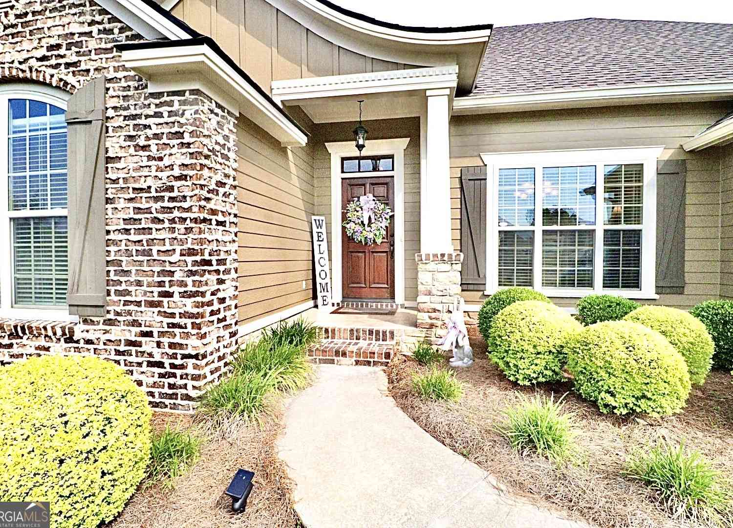 Homes For Sale - 5113 Abbott Circle<br/> Hahira, GA 31632