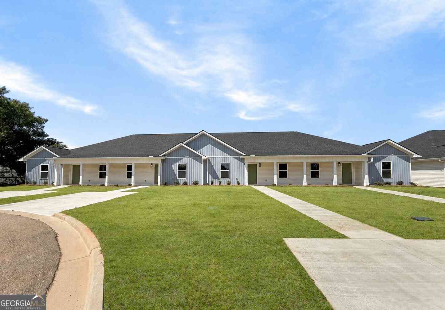Townhouse For Sale - 315 Airman Boulevard<br/> Houston County, Warner Robins, GA 31088
