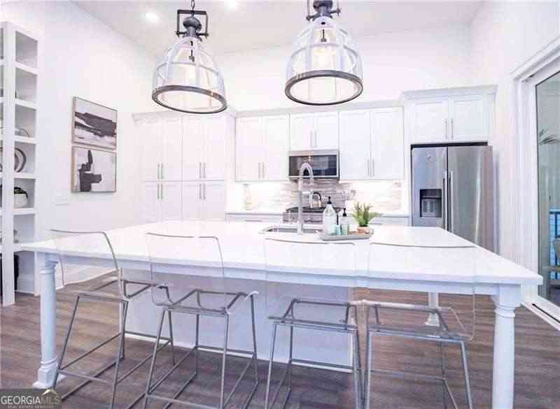 Condo For Sale - 170 Fowler Street #200<br/> Woodstock, GA 30188