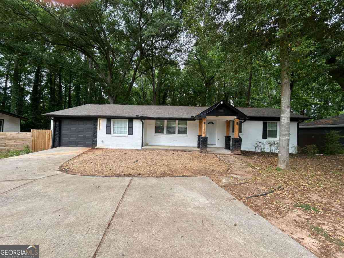 Homes For Sale - 2236 Brannen Road SE<br/> Atlanta, GA 30316