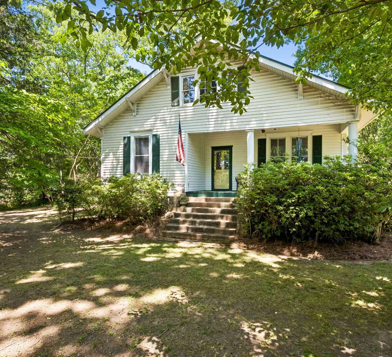 Homes For Sale - 329 Gilbert Road<br/> Jefferson, GA 30549