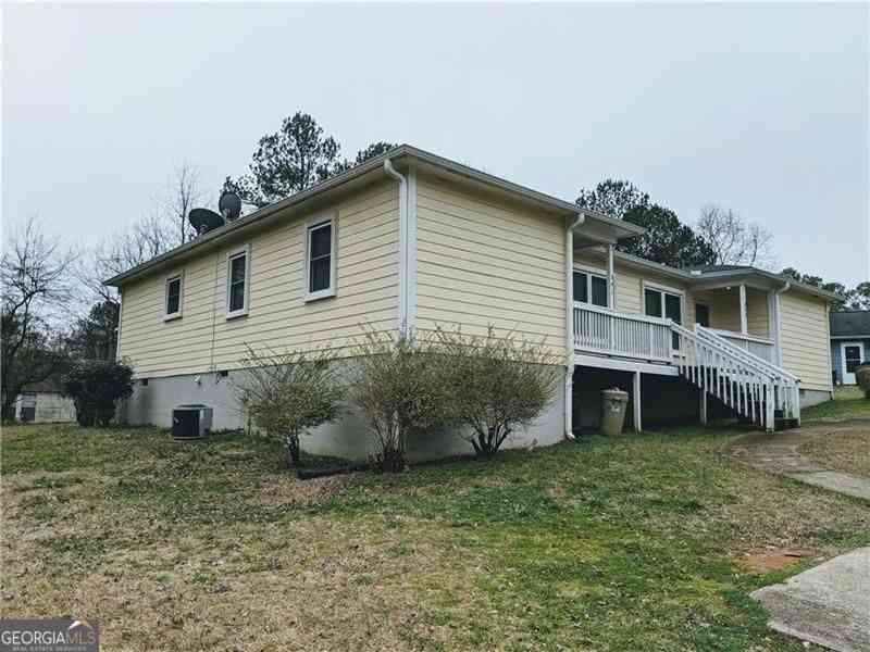 Homes For Sale - 341 SW Booth Circle<br/> Marietta, GA 30008