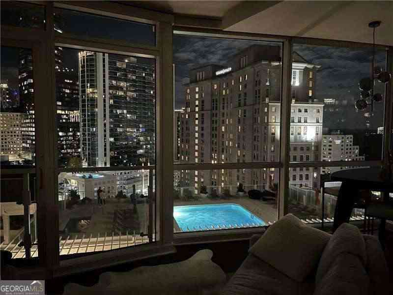 Condo For Sale - 3325 Piedmont Road NE #1607<br/> Atlanta, GA 30305