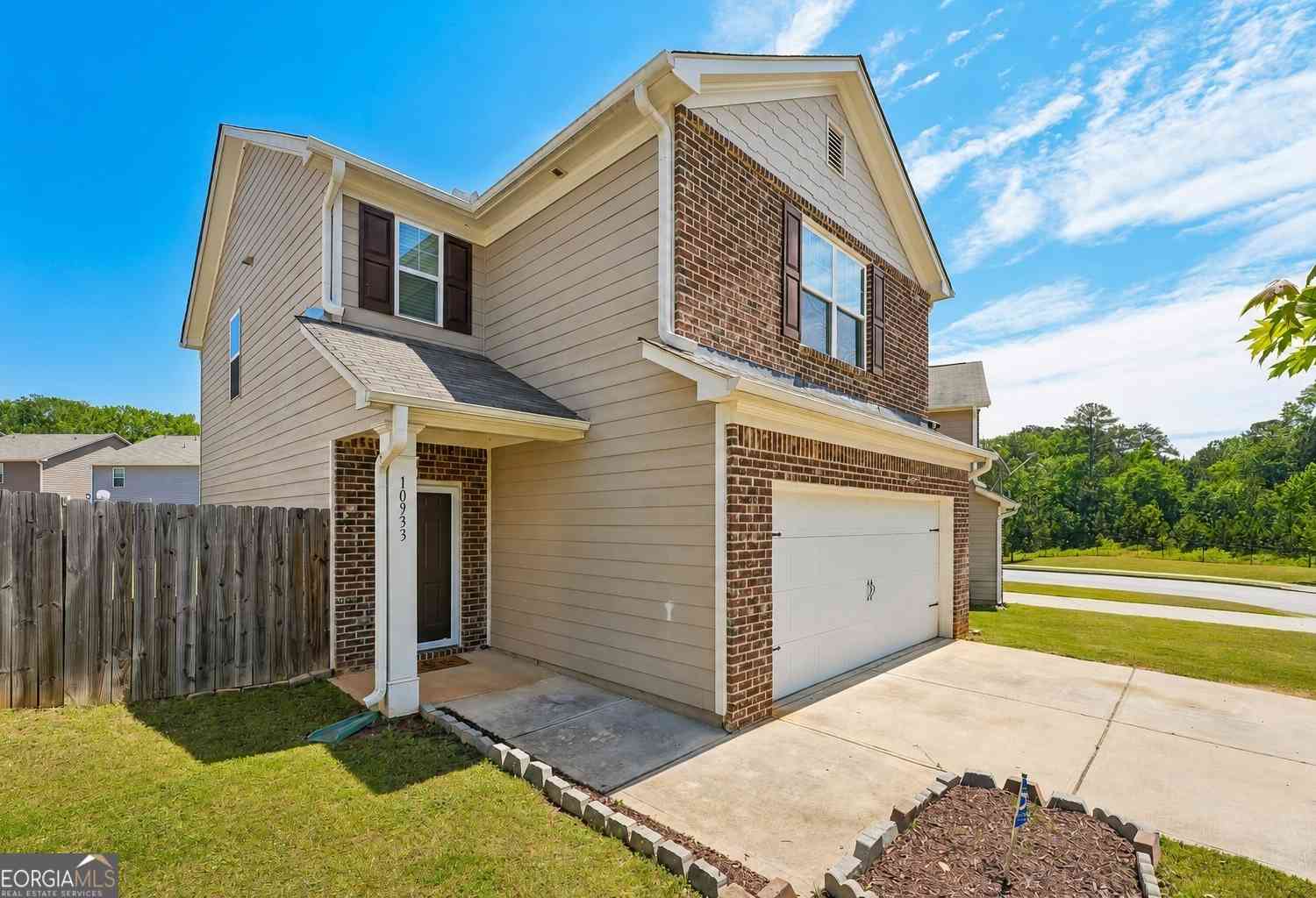 Homes For Sale - 10933 Wheeler Trace<br/> Hampton, GA 30228