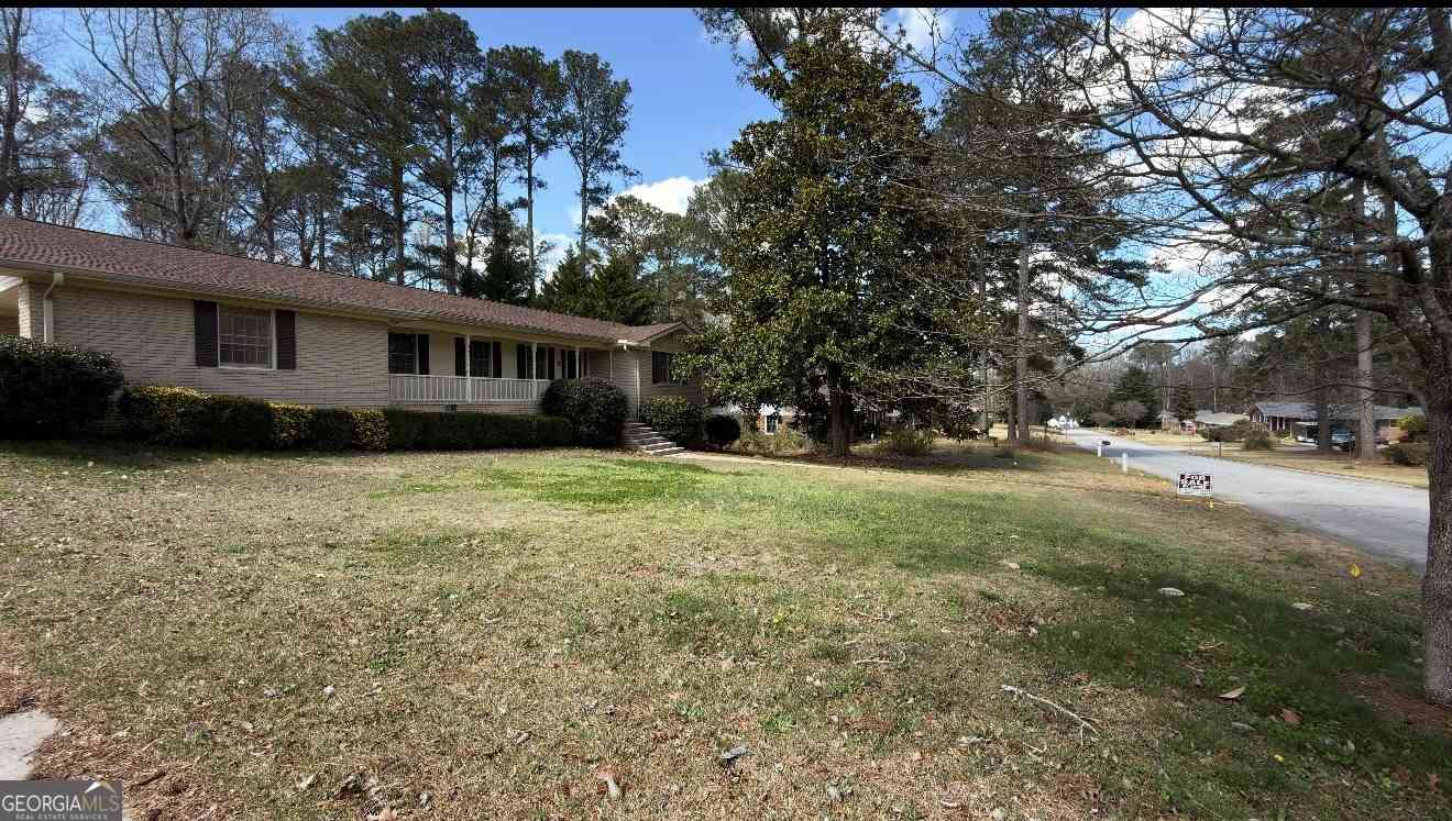 Homes For Sale - 5 Ridge Drive<br/> Hampton, GA 30228