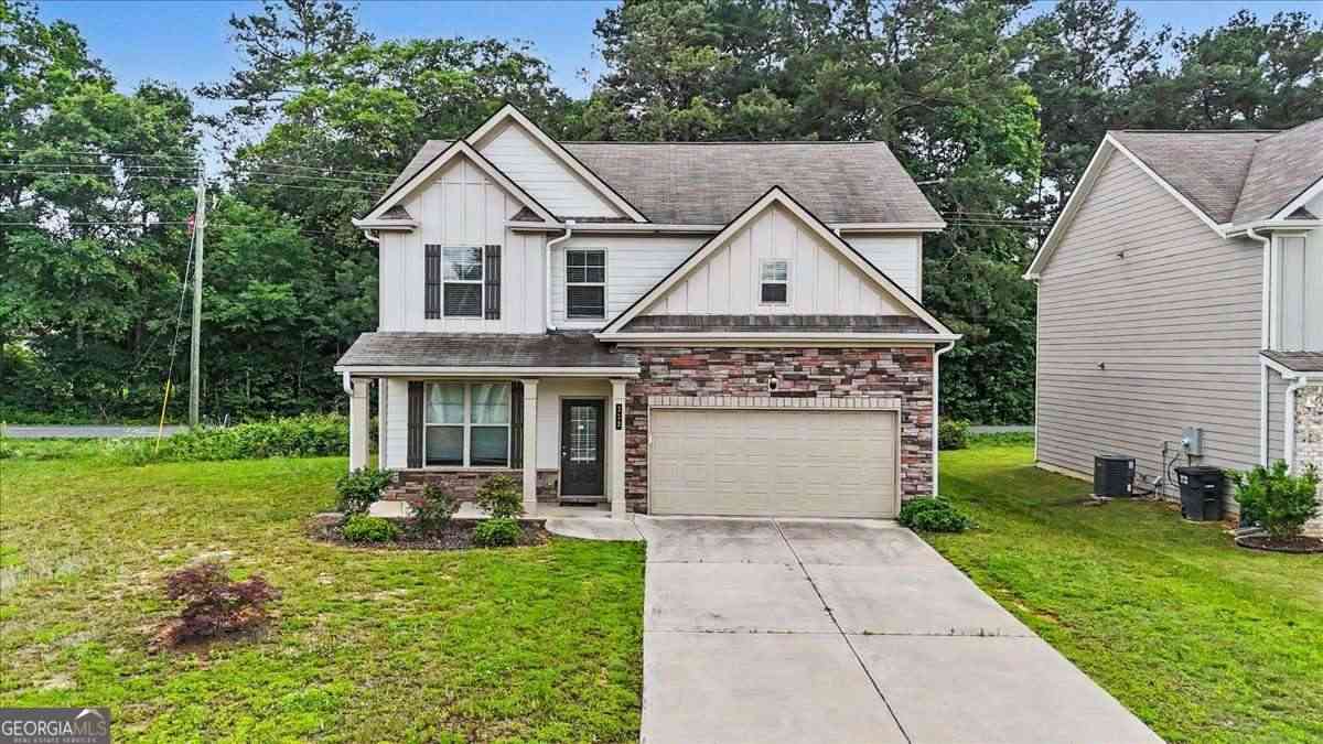 Homes For Sale - 212 Mcginnis Circle<br/> Calhoun, GA 30701