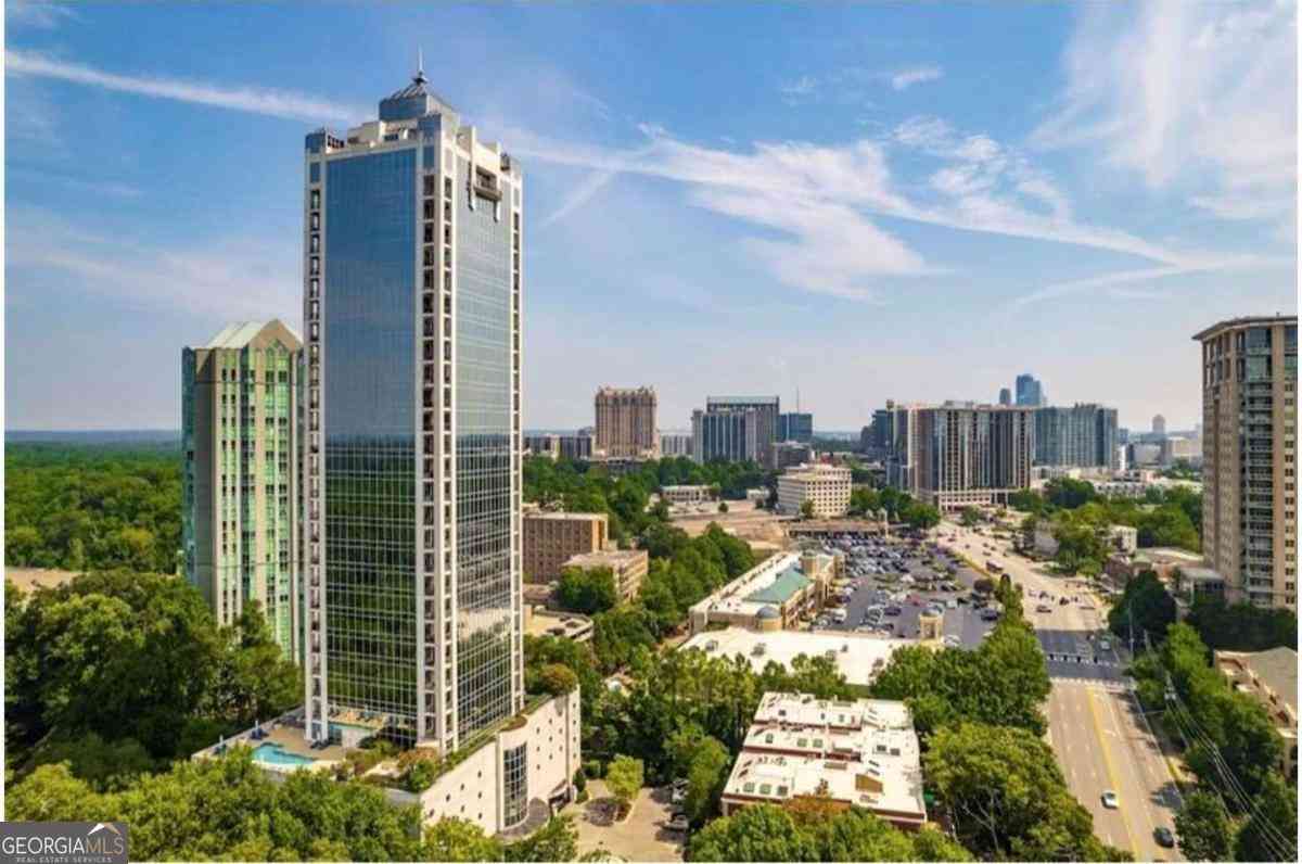 Condo For Sale - 2870 Pharr Court South NW #2506<br/> Atlanta, GA 30305
