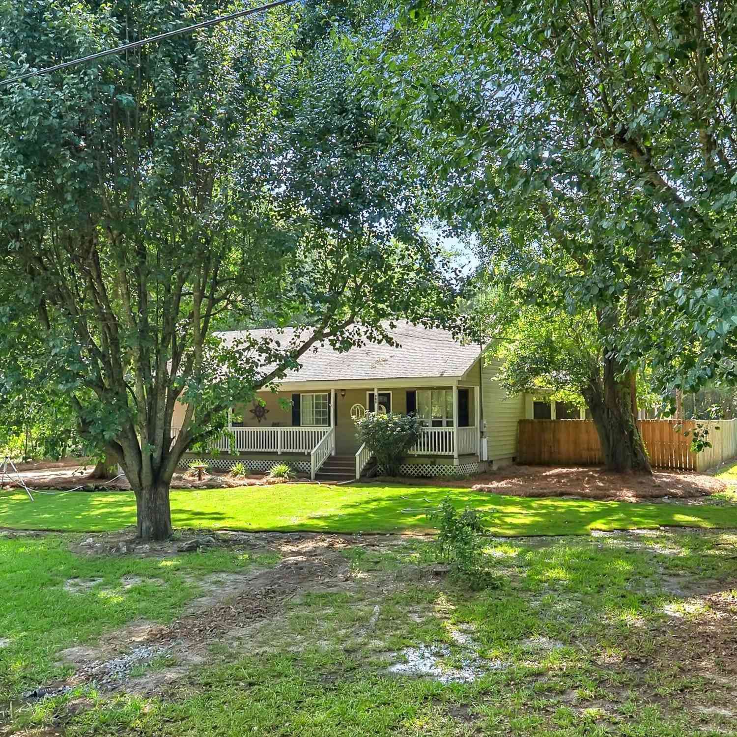 Homes For Sale - 305 Old Ga Highway 3 N<br/> Baconton, GA 31716