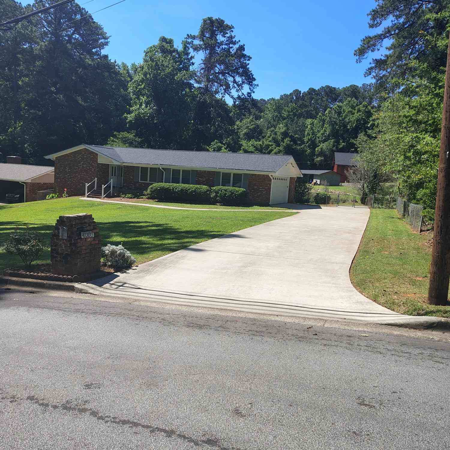 Homes For Sale - 4080 Somerled Trail<br/> College Park, GA 30349