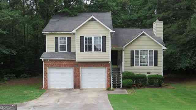 Homes For Sale - 4900 Tahoe Court<br/> Winston, GA 30187