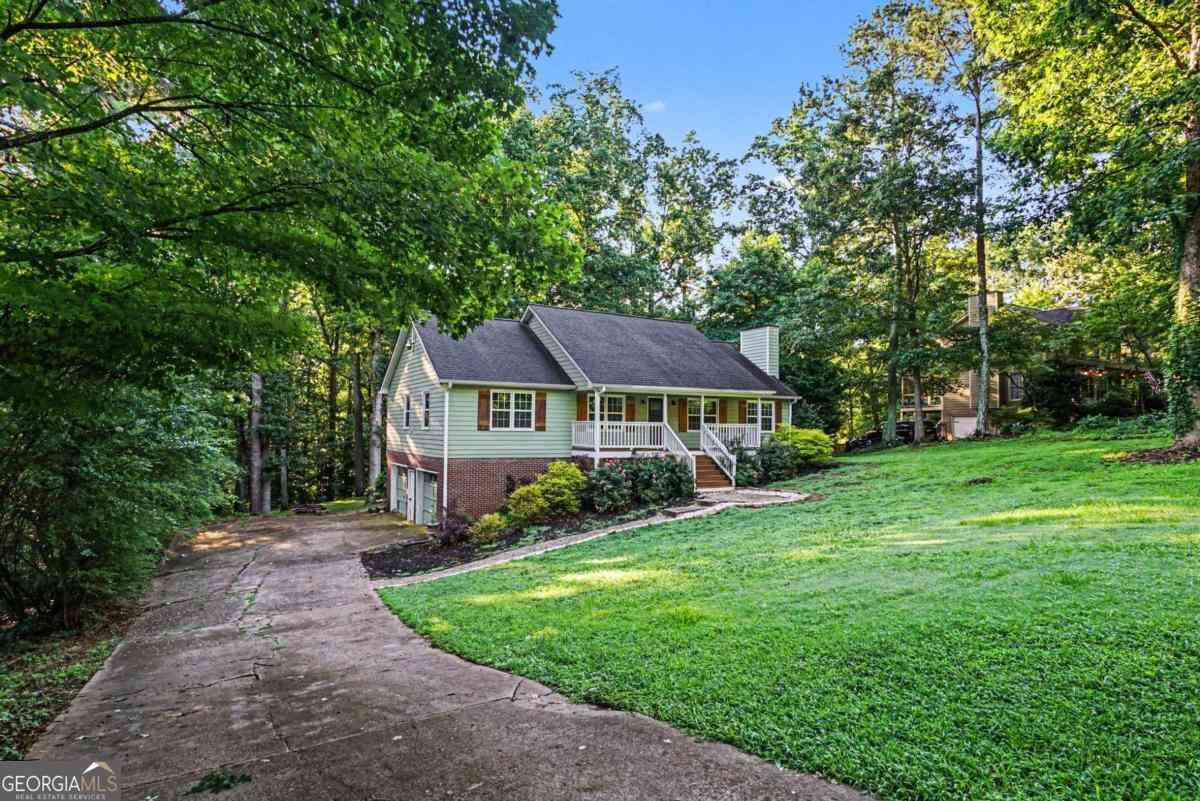 Homes For Sale - 1037 Atherton Lane<br/> Woodstock, GA 30189