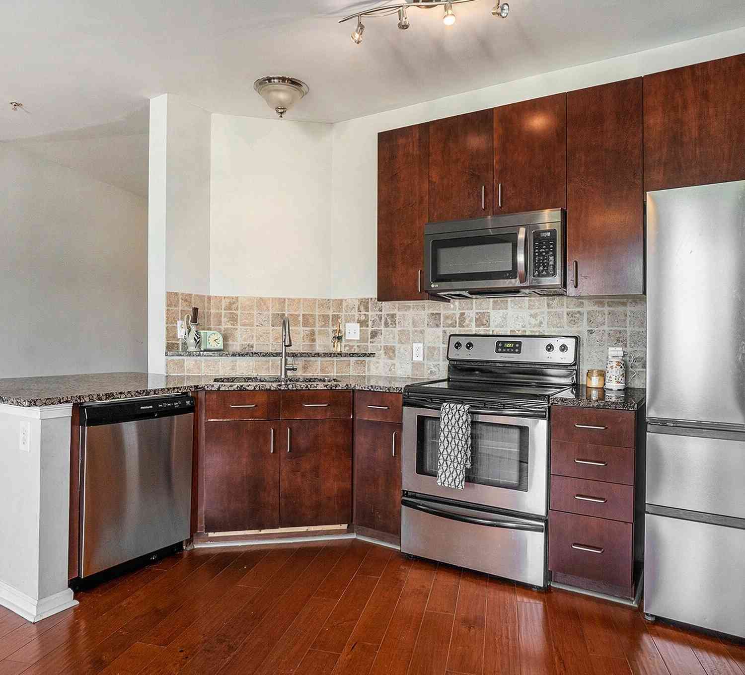 Condo For Sale - 898 Oak Street SW #3213<br/> Atlanta, GA 30310