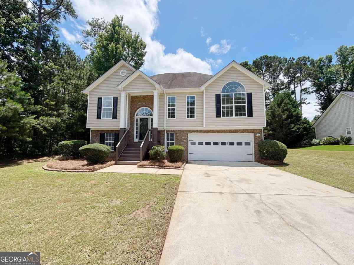 Homes For Sale - 948 Gettysburg Way<br/> Locust Grove, GA 30248