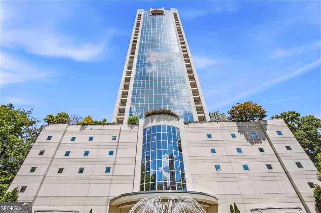 Condo For Sale - 2828 Peachtree Road NW #2402<br/> Atlanta, GA 30305