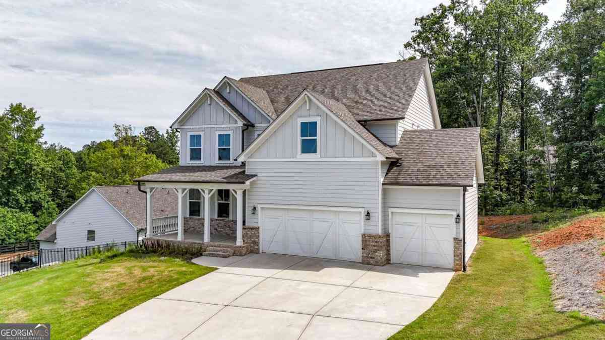 Homes For Sale - 37 Riverbirch Run<br/> Dallas, GA 30157