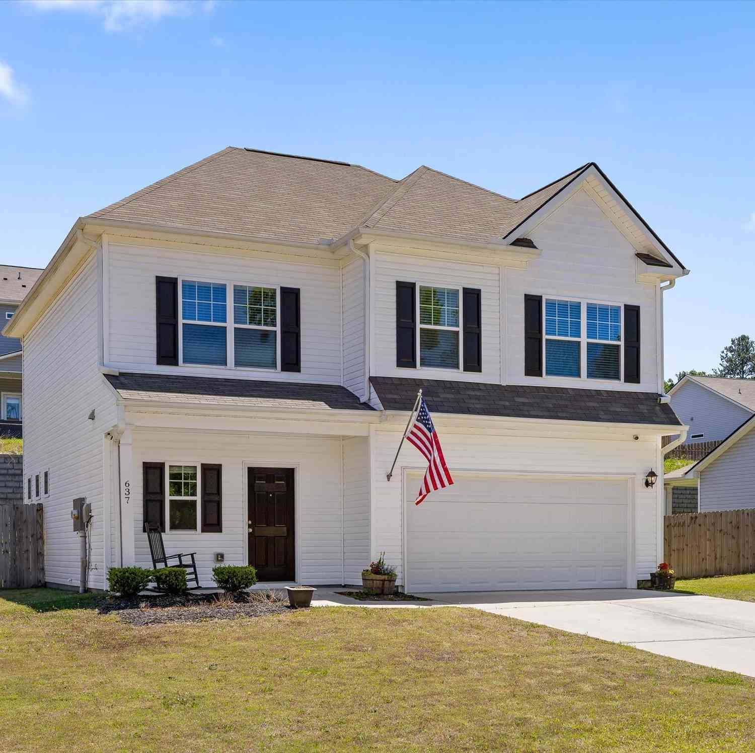 Homes For Sale - 637 Collington Circle<br/> Dalton, GA 30721